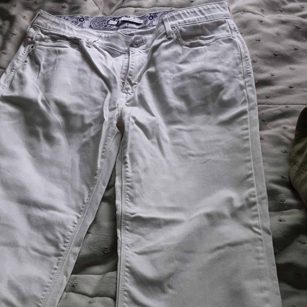 COPY - Levi white jeans